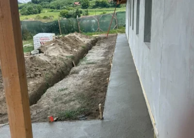 Capela Brateiu – trotuare și alei (9)