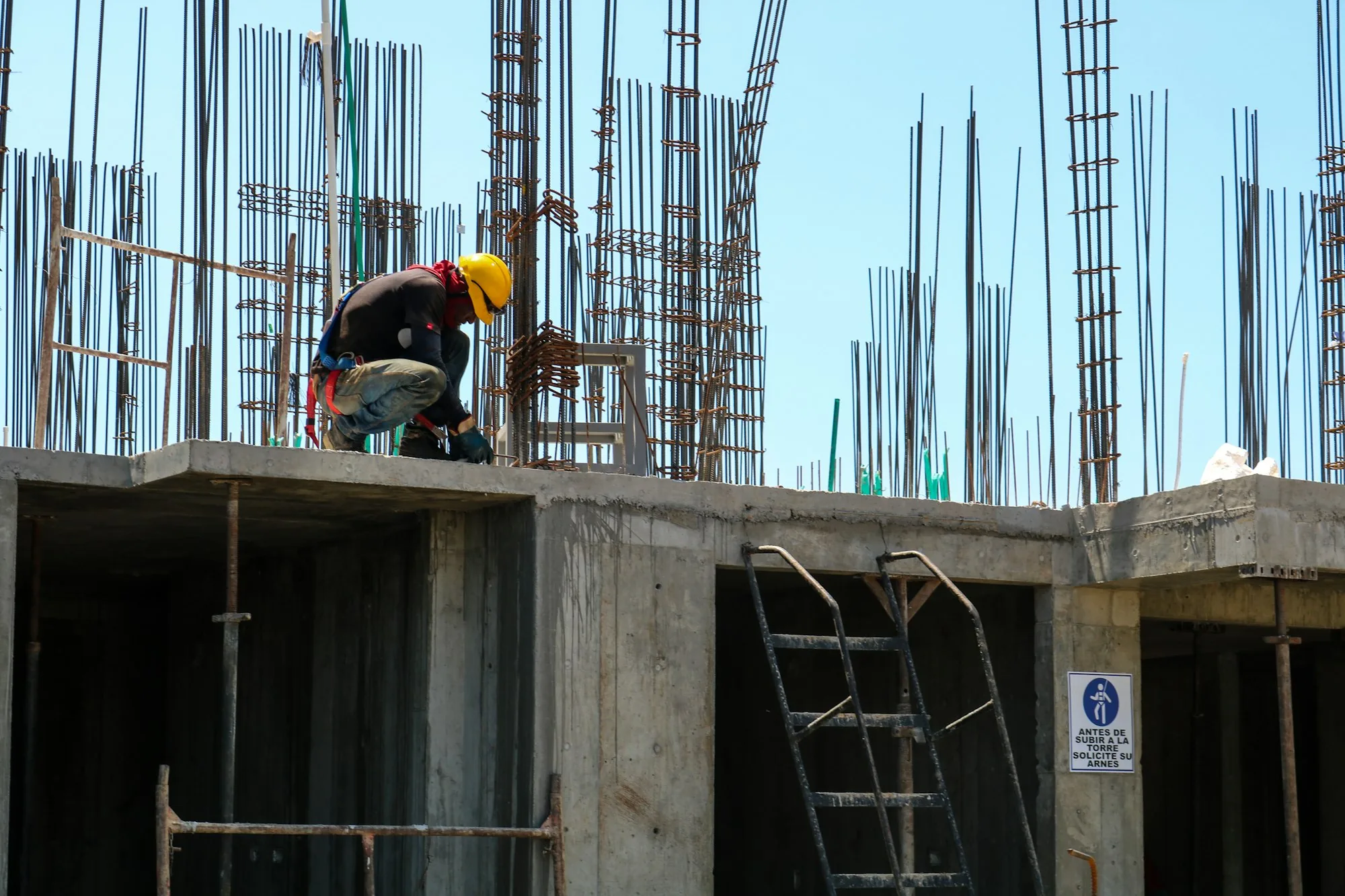 Construcții civile și structuri – lucrări, imagine ilustrativă Construcții civile și structuri – lucrări, imagine ilustrativă